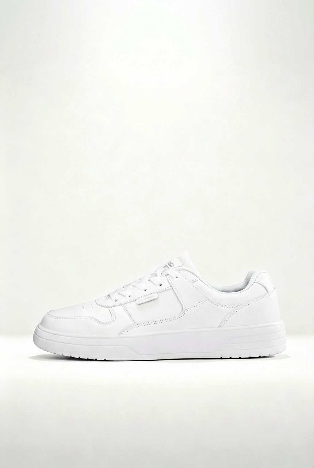 Apollo White Trainer
