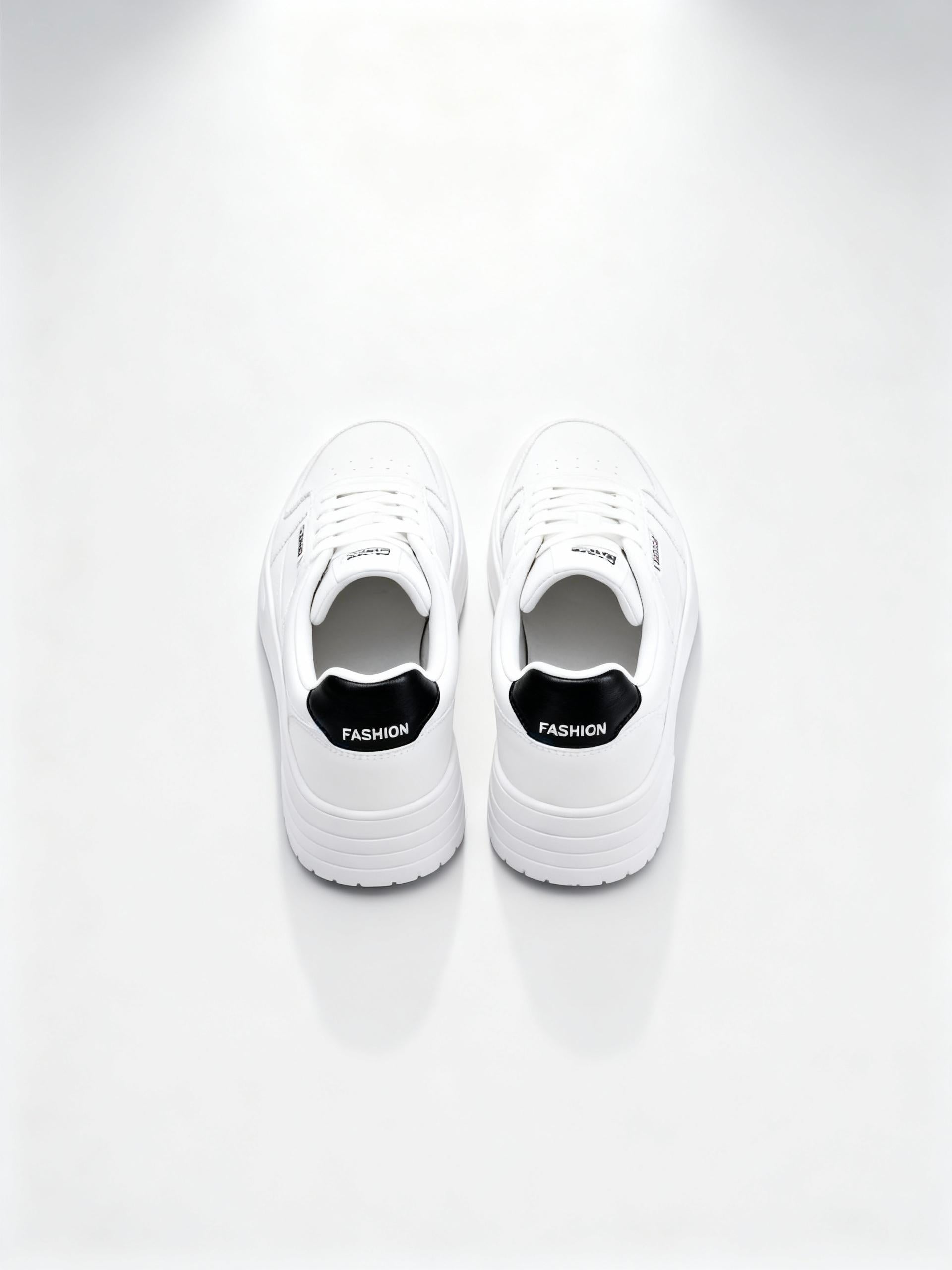Apollo White Trainer